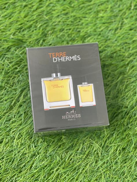 terre d hermes scent station